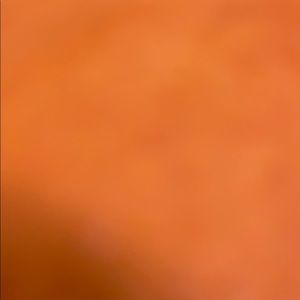 Meet your Posher, Elise